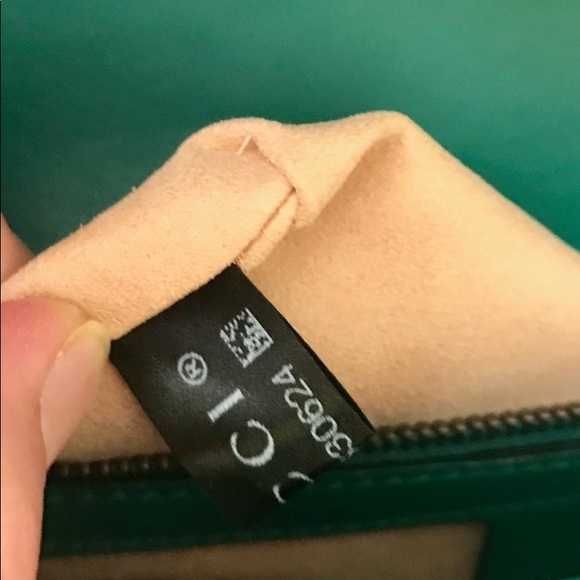 SOLD Gucci Marmont bag card holder bag organizer - Picture 2 of 10